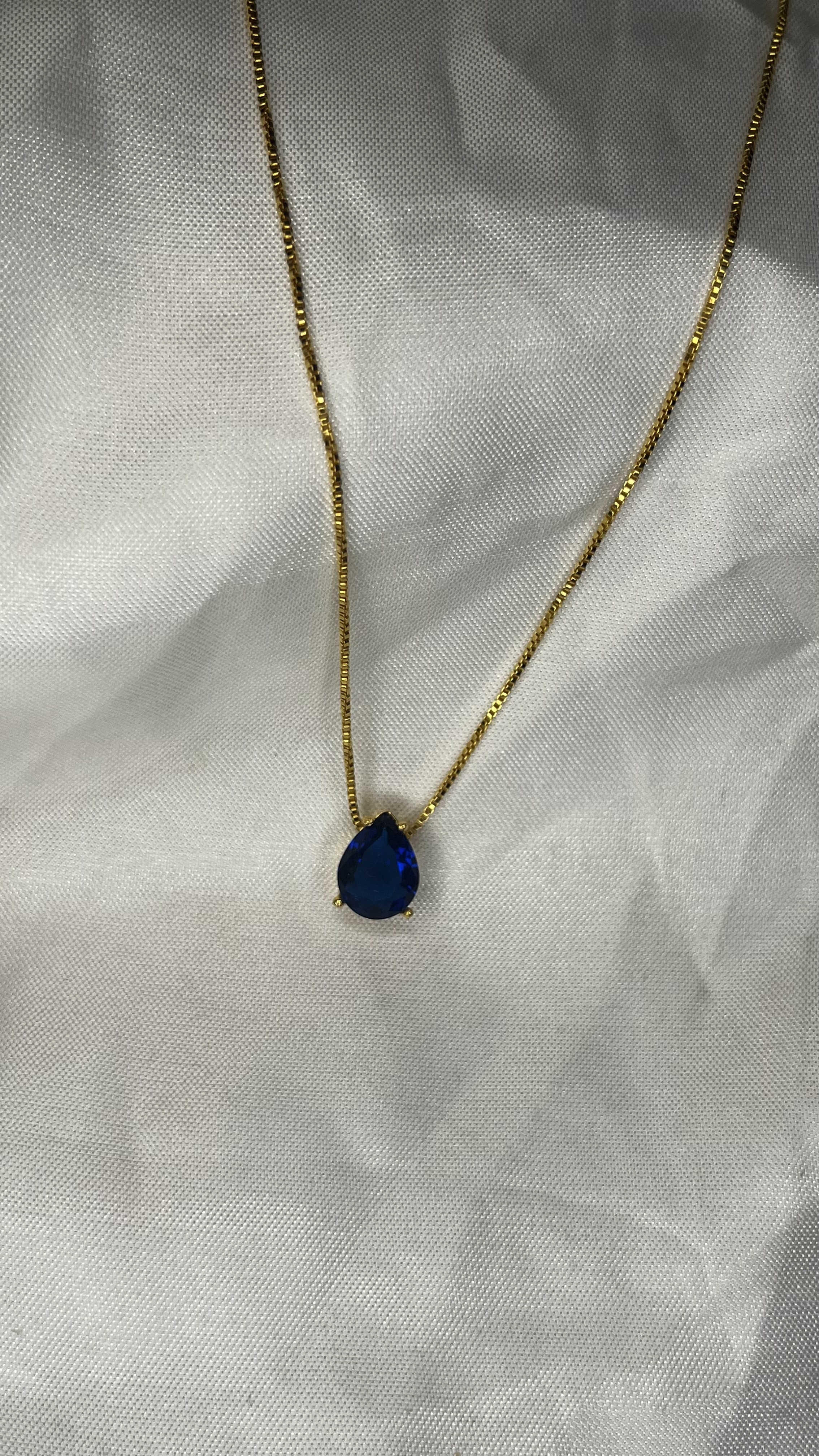 Colar Gota Safira